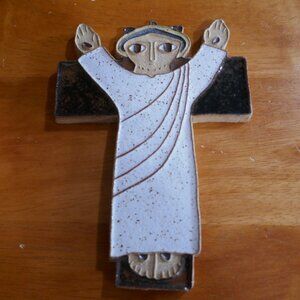 Saint Andrew's Abbey Ceramics Small Risen Christ Wall Hanging Plaque  6 1/2 in